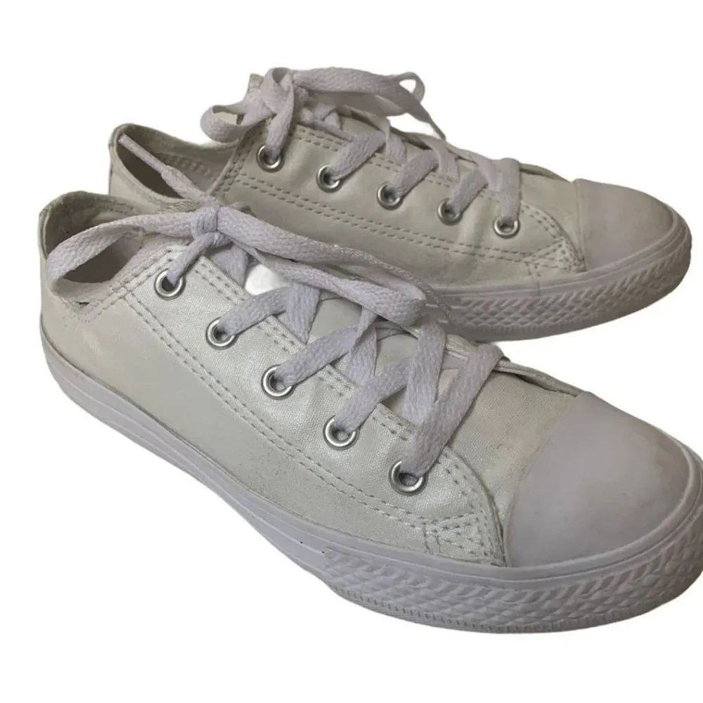 Converse All Star‎ Kids Size 2 Metallic Sneakers